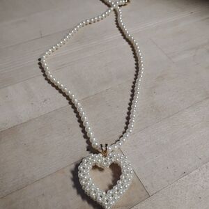 Elegant Pearl Heart Necklace